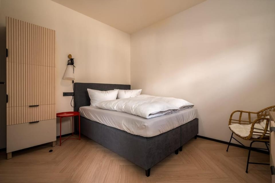 Bed, Photo of the whole room, Bedroom, wardrobe