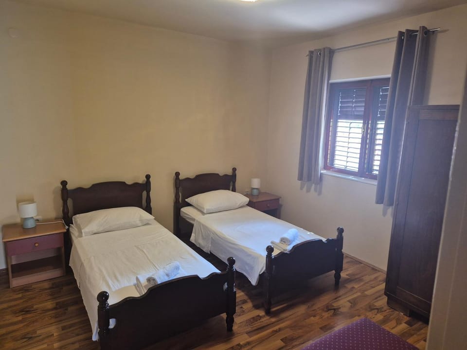 Malac Apartment in Šibenik-Knin County, Croatia