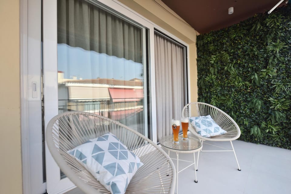 Day, Balcony/Terrace