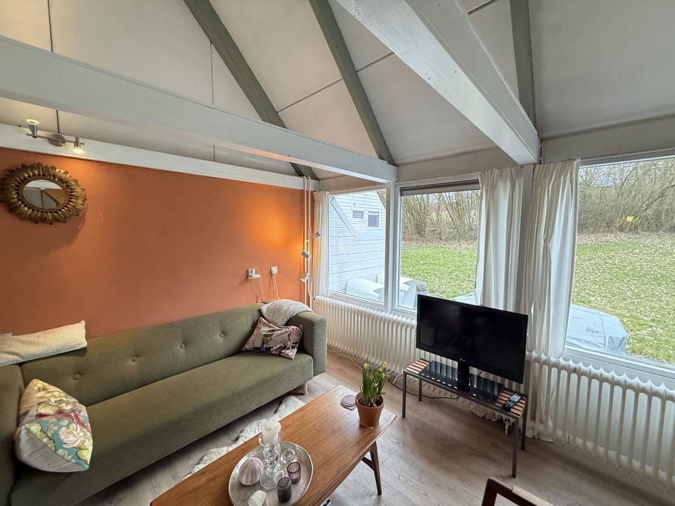 Communal lounge/ TV room, Living room