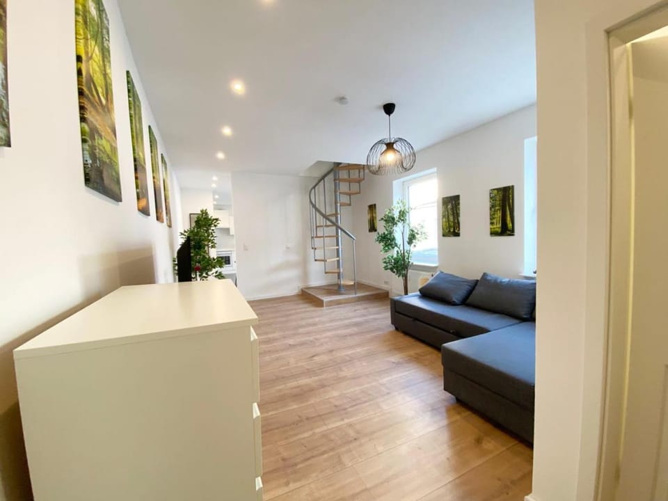 Living room, Photo of the whole room, Seating area