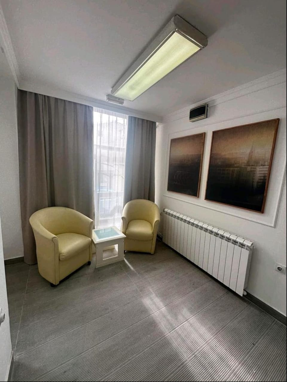 Seating area