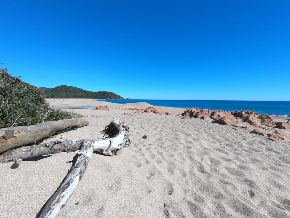 Nearby landmark, Beach