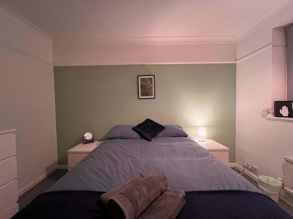 4 Bed Comfy Getaway Apartment in Norwich