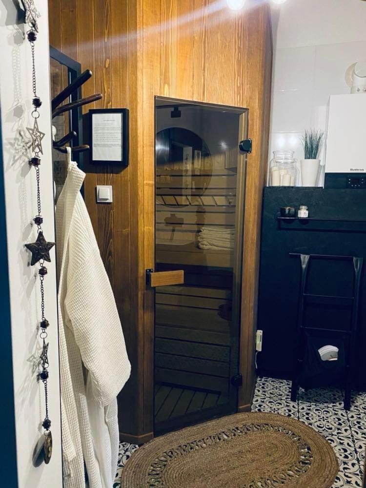 Sauna, Bathroom