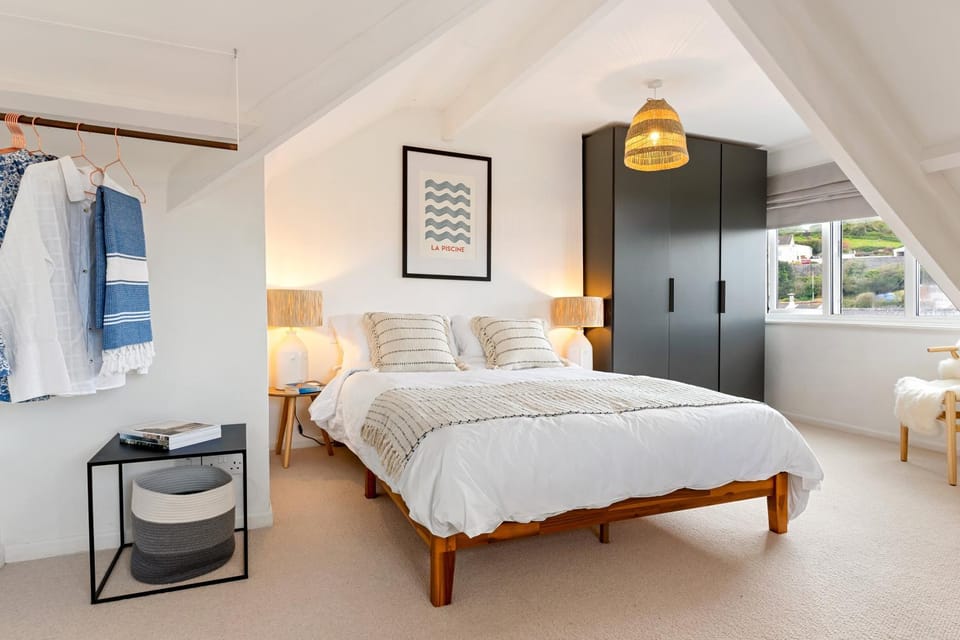 Bed, Natural landscape, View (from property/room), Photo of the whole room, Bedroom, wardrobe