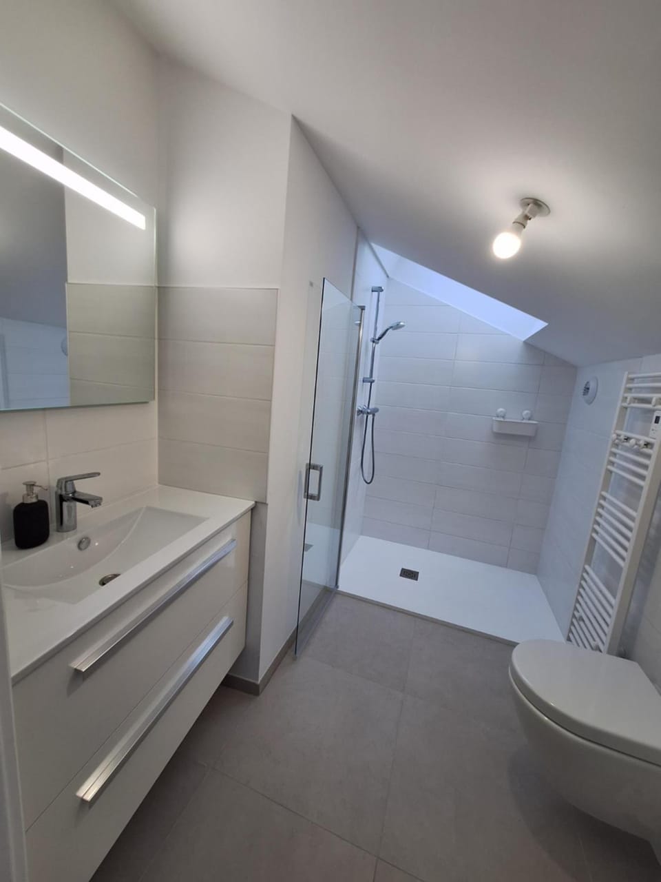 Shower, Bathroom