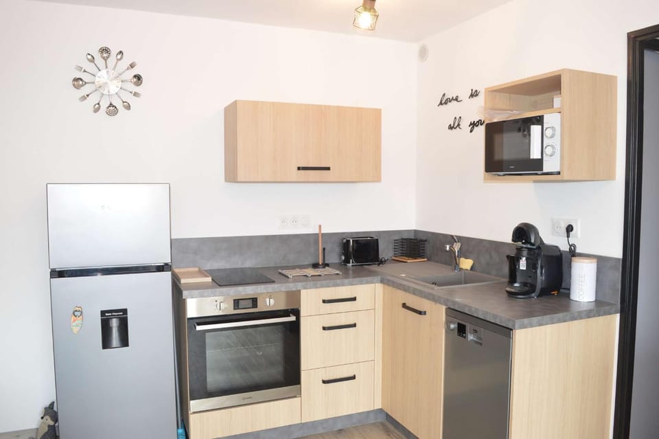 Kitchen or kitchenette, stove