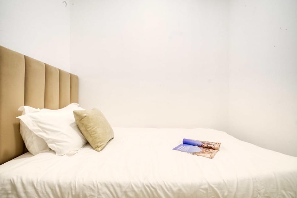 Bed, View (from property/room), Photo of the whole room, Bedroom