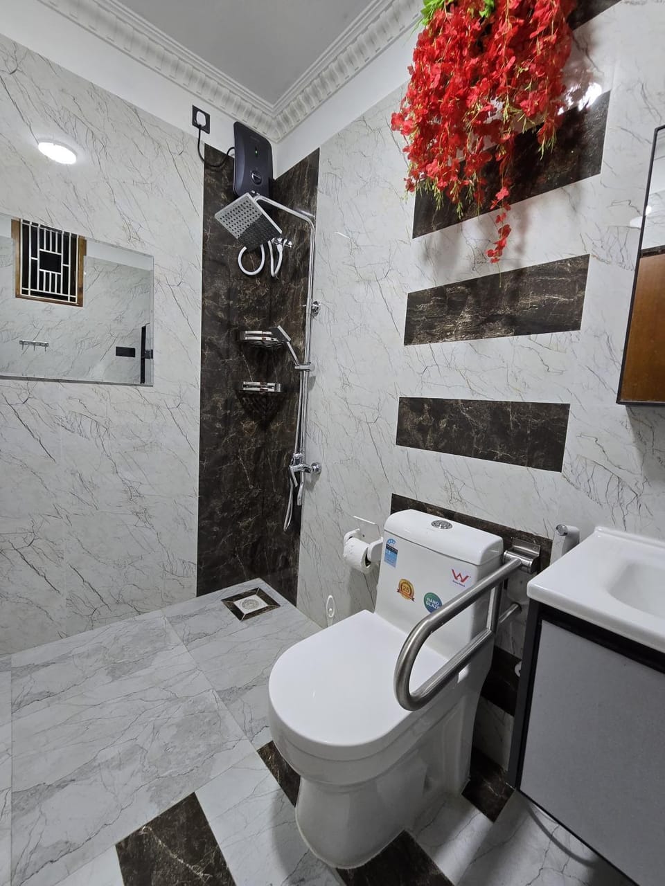 Shower, Toilet, Bathroom