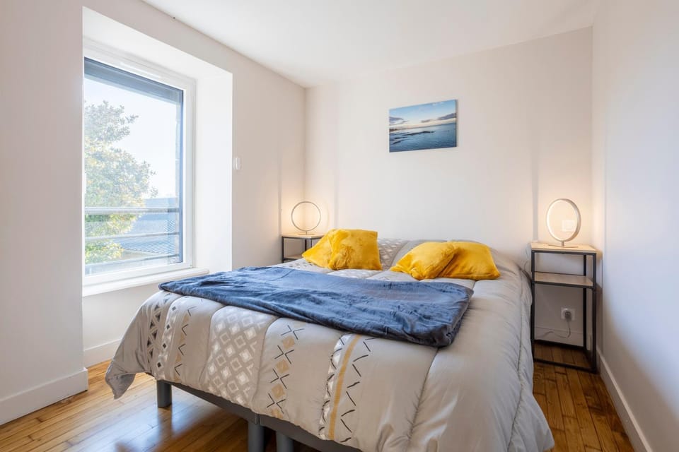 Living room, Bedroom