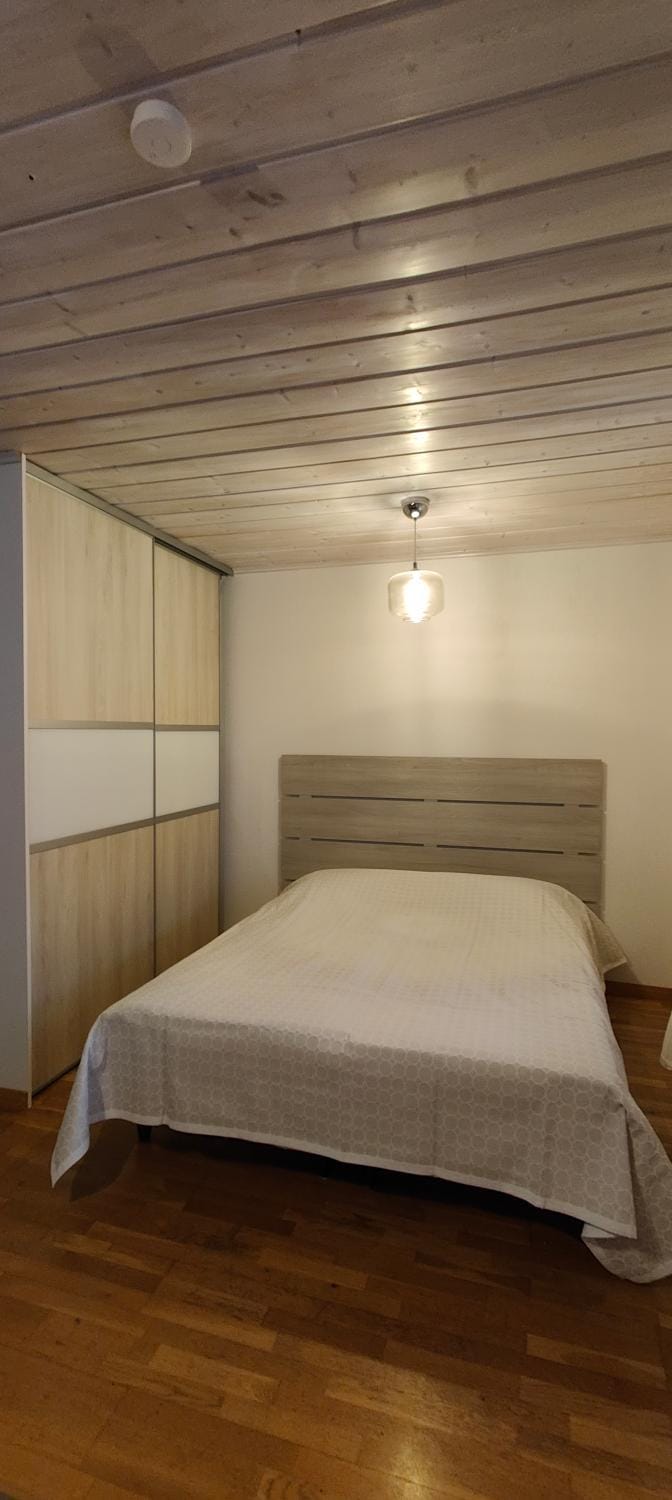 Bed, wardrobe