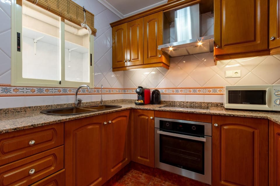 Apartamento en Arenales con Piscina y Terraza Soleada Apartment in Alacantí