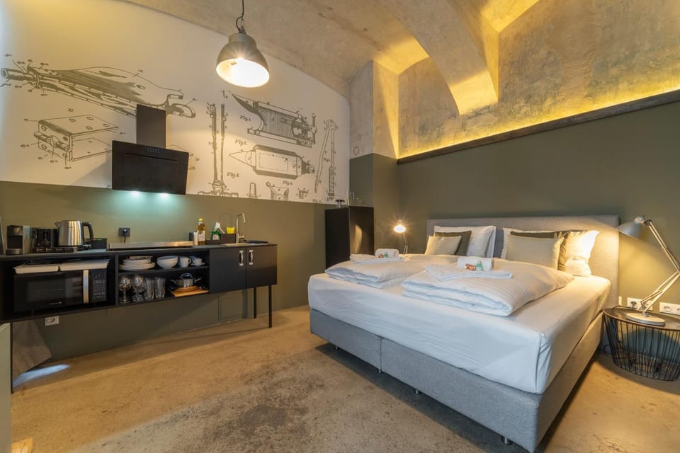 Bed, Kitchen or kitchenette, Photo of the whole room, Bedroom