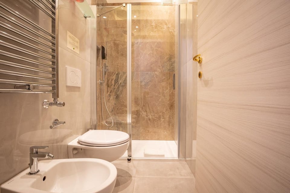 Shower, Bathroom, bidet
