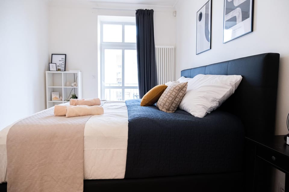 Bed, Decorative detail, Bedroom