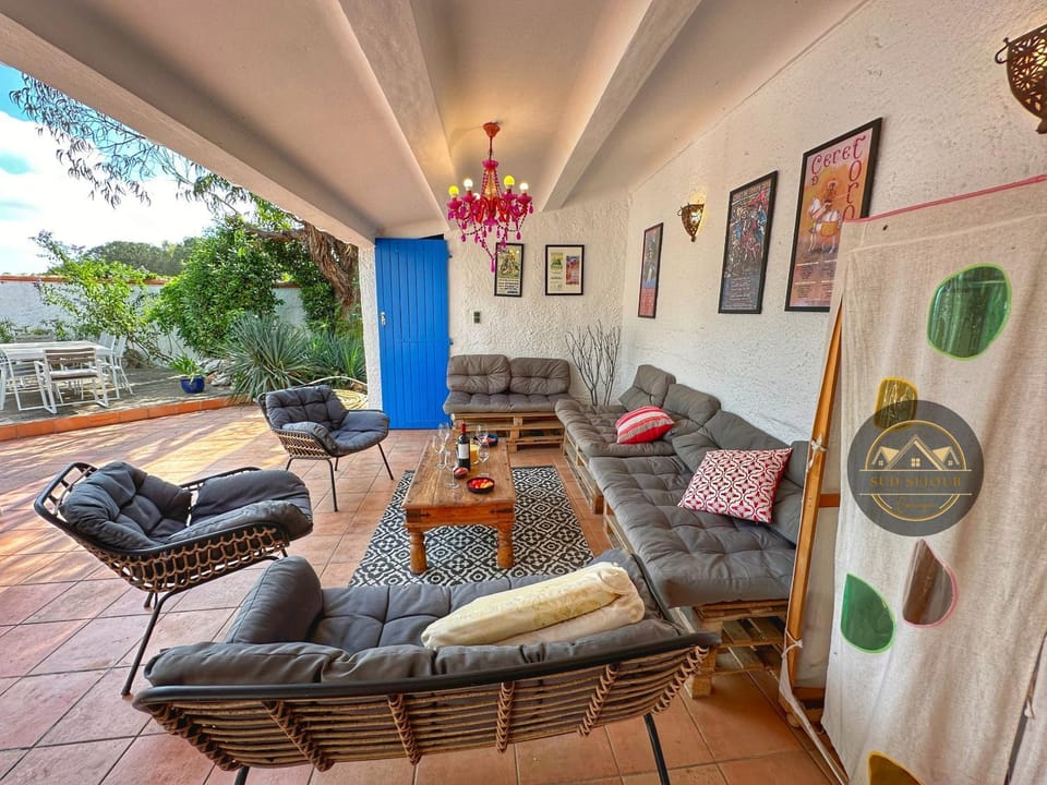 Patio, Seating area, Dining area