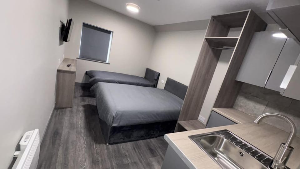 Bed, Kitchen or kitchenette, Photo of the whole room, Bedroom