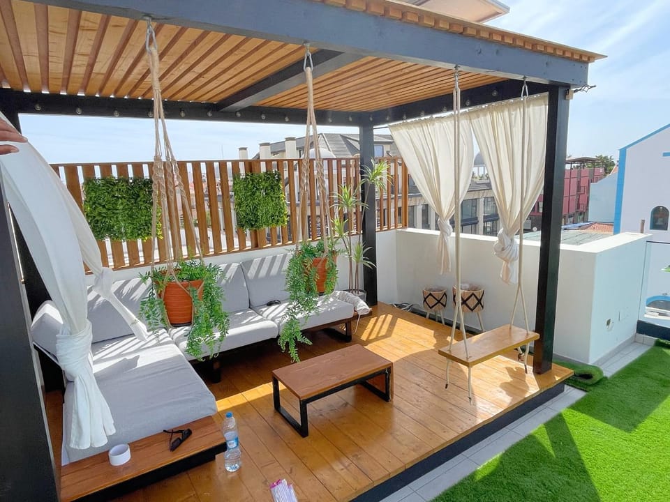 View (from property/room), Balcony/Terrace, Seating area