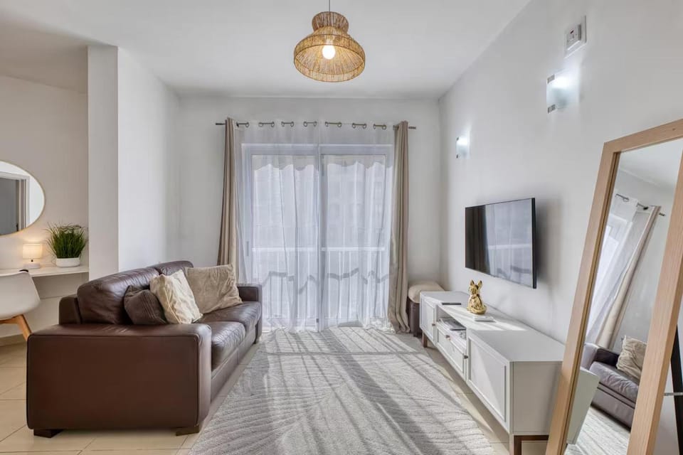 Central 1BD Apartment with Shops, Pubs & Transport Nearby Apartment in Saint Julians