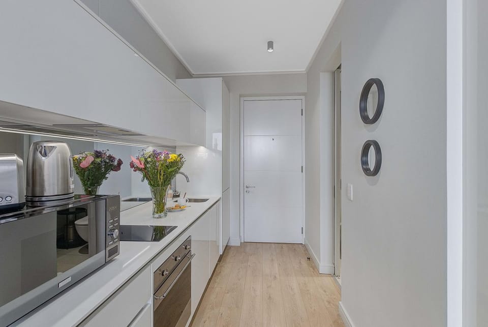 Bhonsane Executive Suite, Ellipse, Midrand Apartment in Sandton