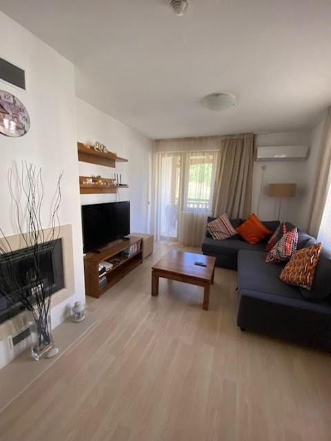 St John Hill Alexander Services Apartments Apartment in Bansko