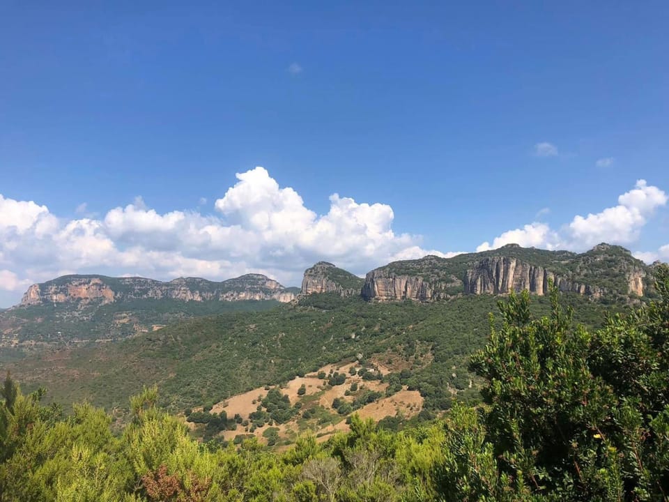 Nearby landmark, Natural landscape, Mountain view
