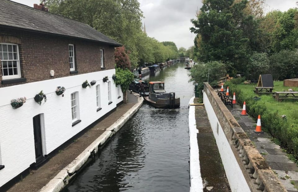 Whole flat in little Venice Apartment in City of Westminster