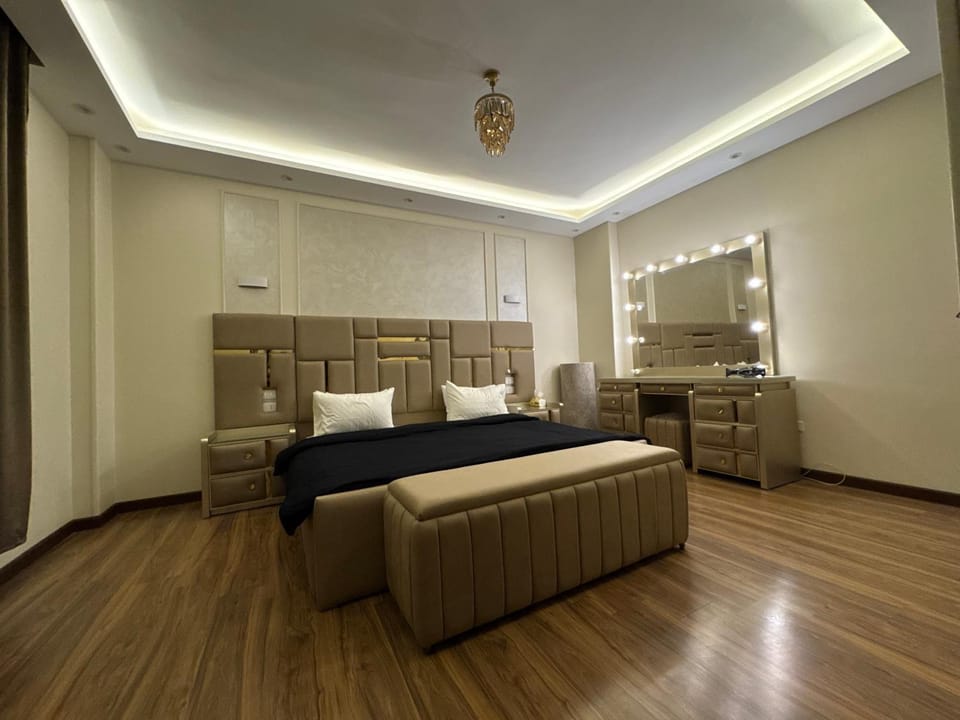 Photo of the whole room