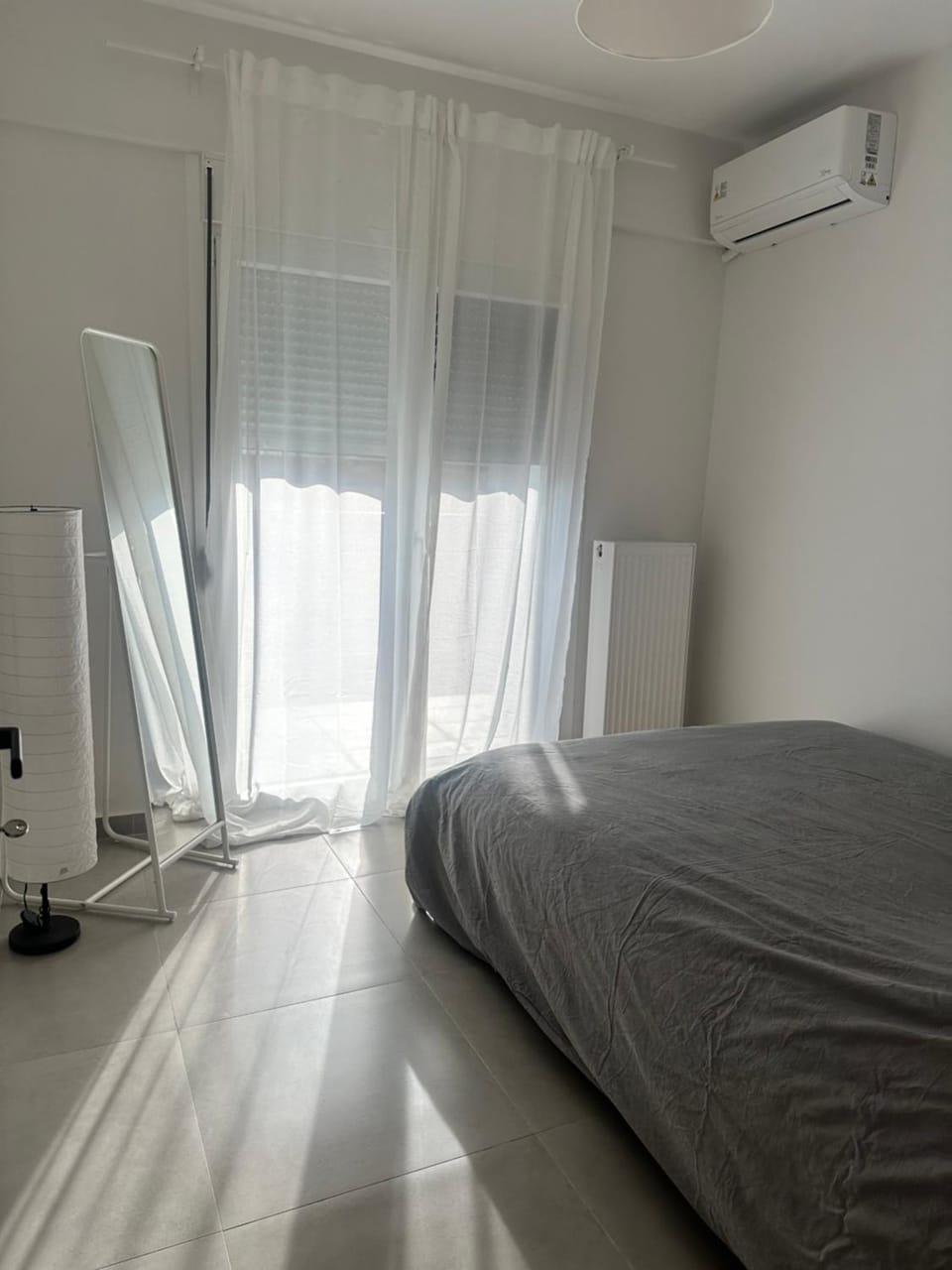 Bed, Bedroom, air conditioner