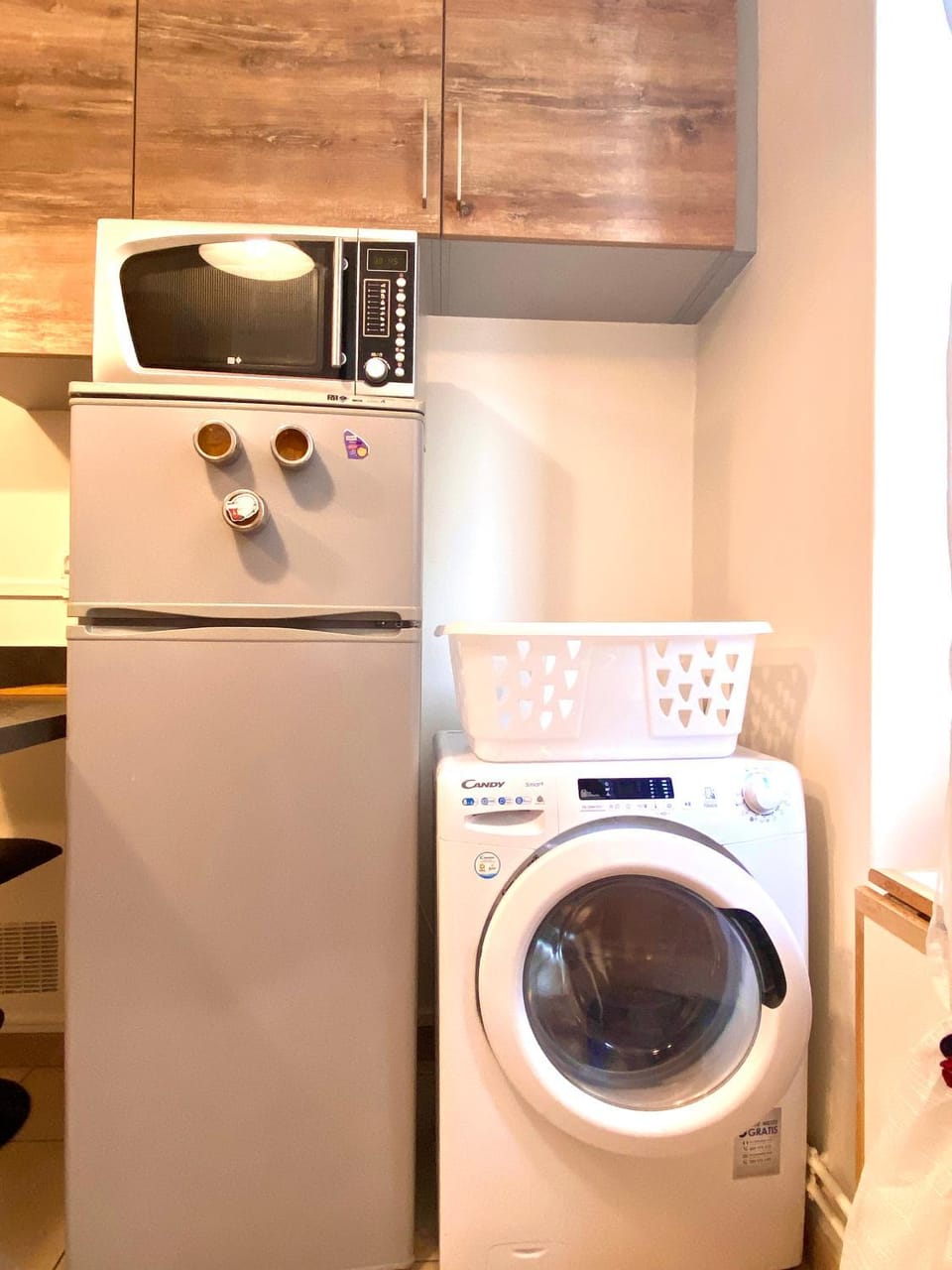 microwave, washing machine