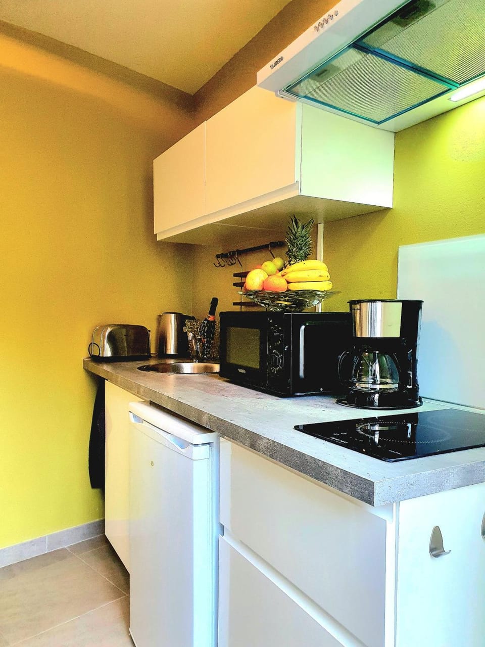 La Petite Boulonnaise Studio cosy avec cour privative - proche Nausicaa Apartment in Hauts-de-France