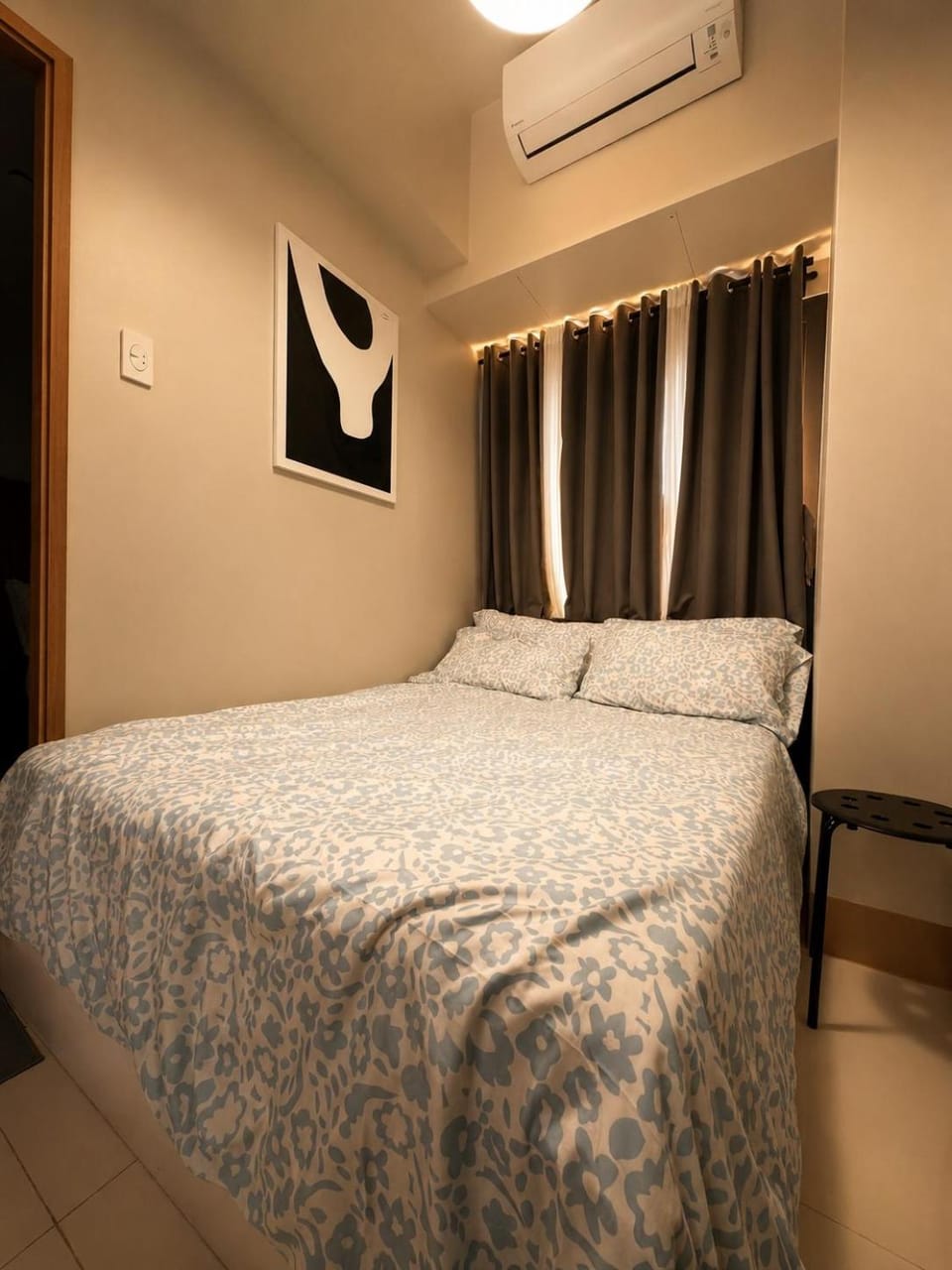 Solana Staycation Suites at Shore 3 Residence Tower 2 Apartment in Pasay