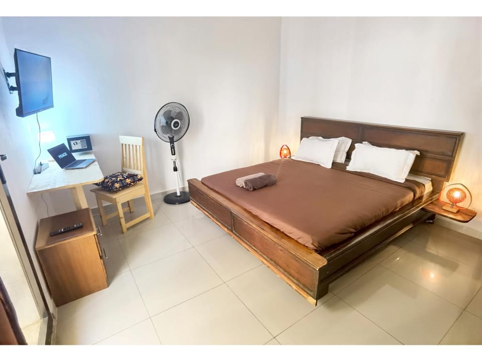 La MAISON BLANCHE - B - CENTRAL - CALME - WIFI - White Butterfly Hotels Bed and Breakfast in Dakar