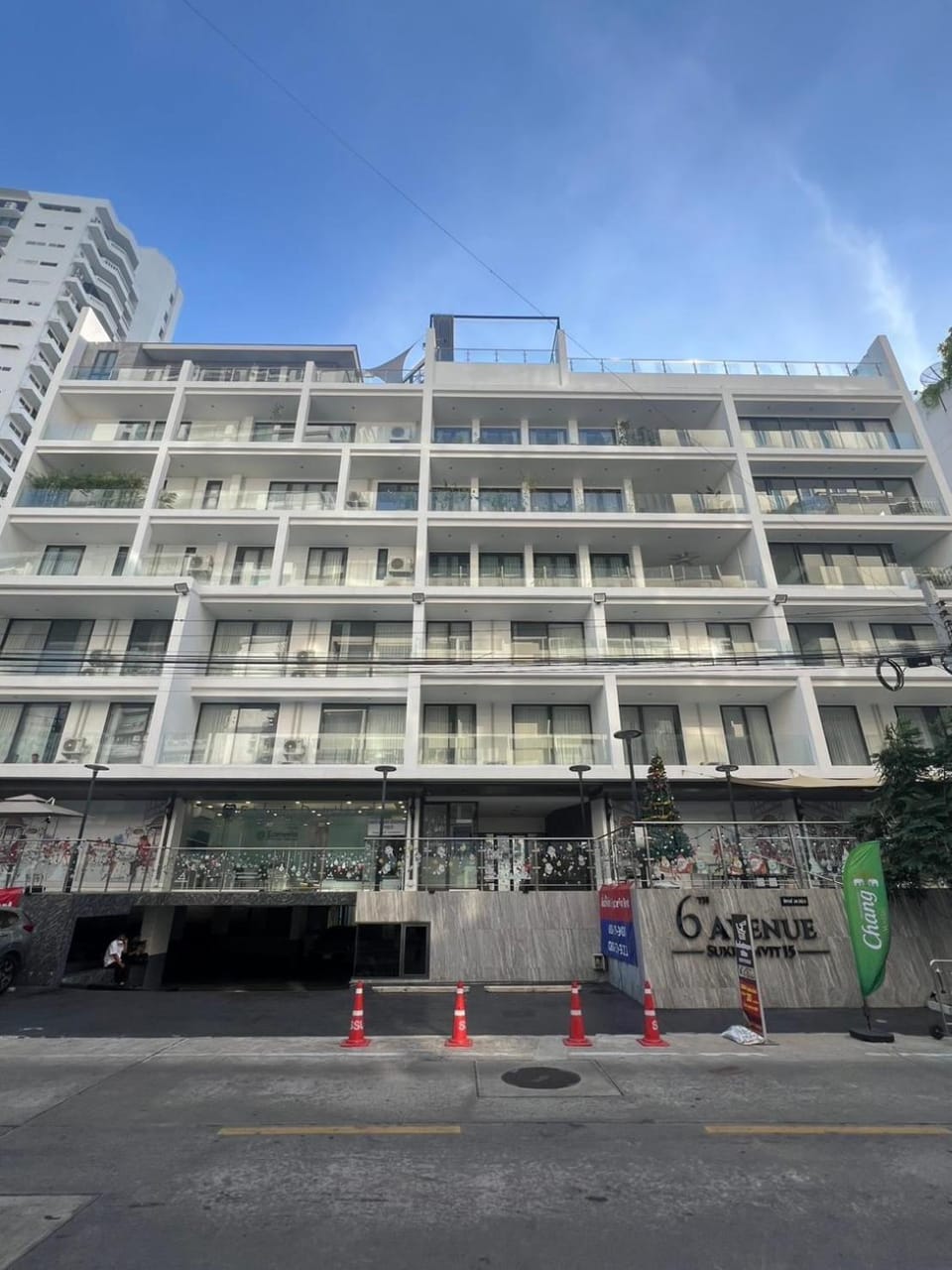 Property building, Street view, Location