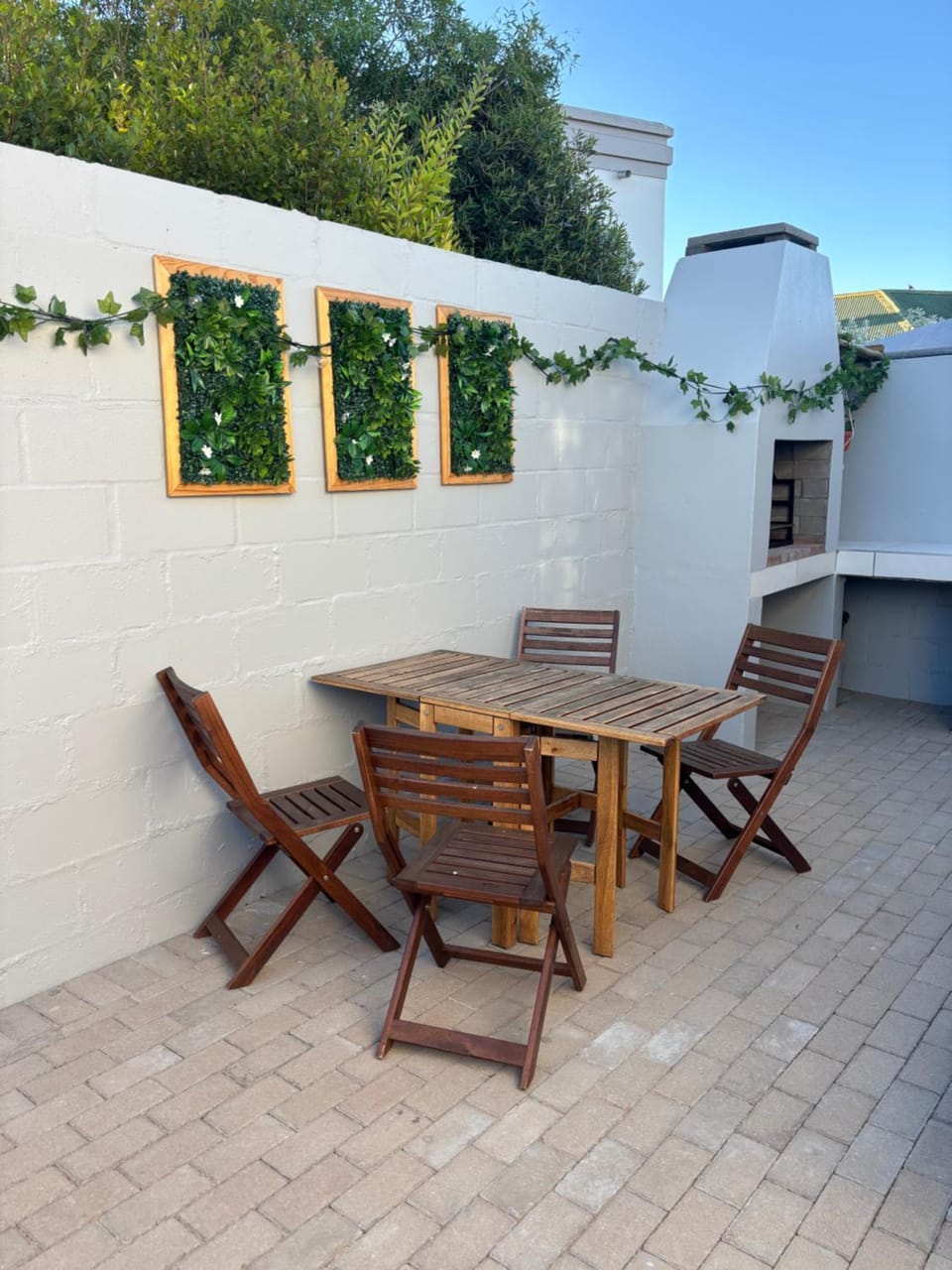 Property building, Patio, BBQ facilities, Balcony/Terrace, Balcony/Terrace