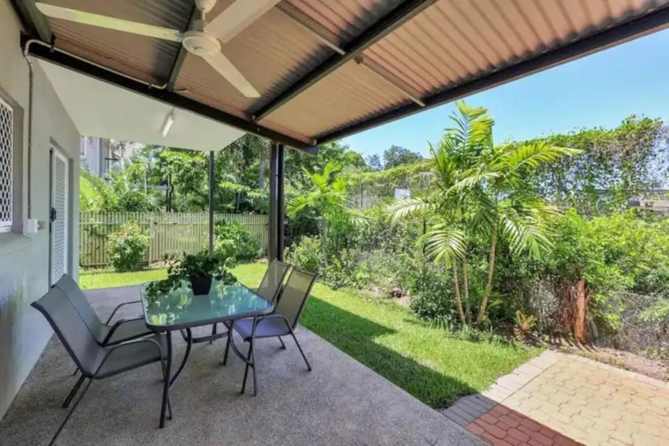 Botanic Beauty - Stunning 3 Bedroom Townhouse Apartment in Darwin