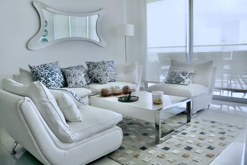 2BR Luxury Beachfront with Direct Beach Access Apartment in La Boquilla