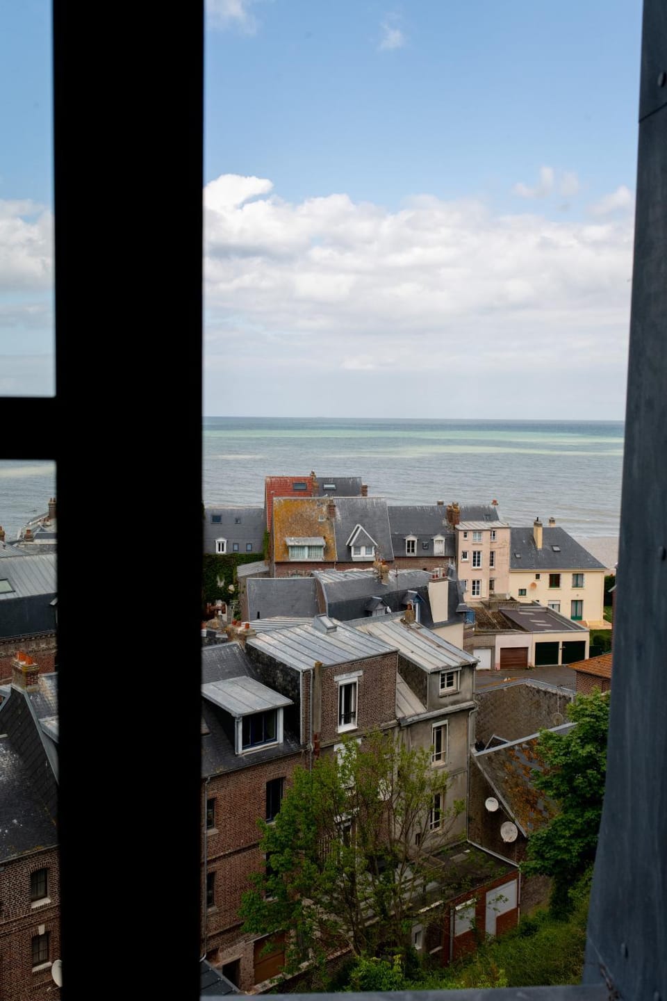 City view, Sea view