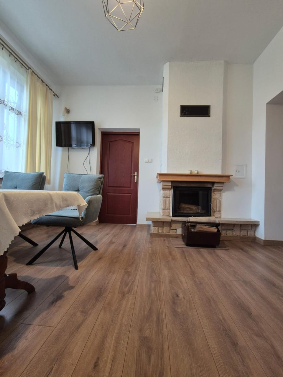 TV and multimedia, Living room
