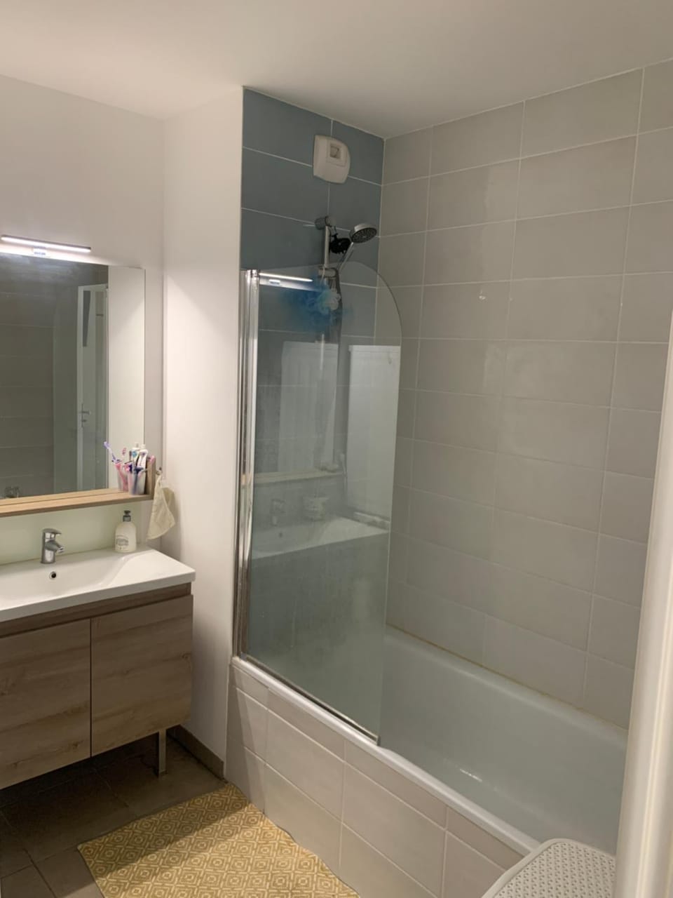 Auberge Chambre La Bienveillance Vacation rental in Bordeaux
