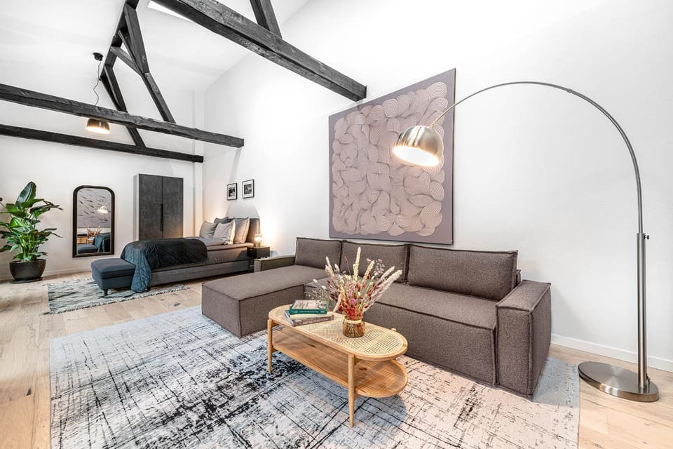 Mitte Loft group & family friendly, 150m2, 2BRs, 2Bathrooms, living & dinning room , 4 - 8 Guests Apartment in Berlin