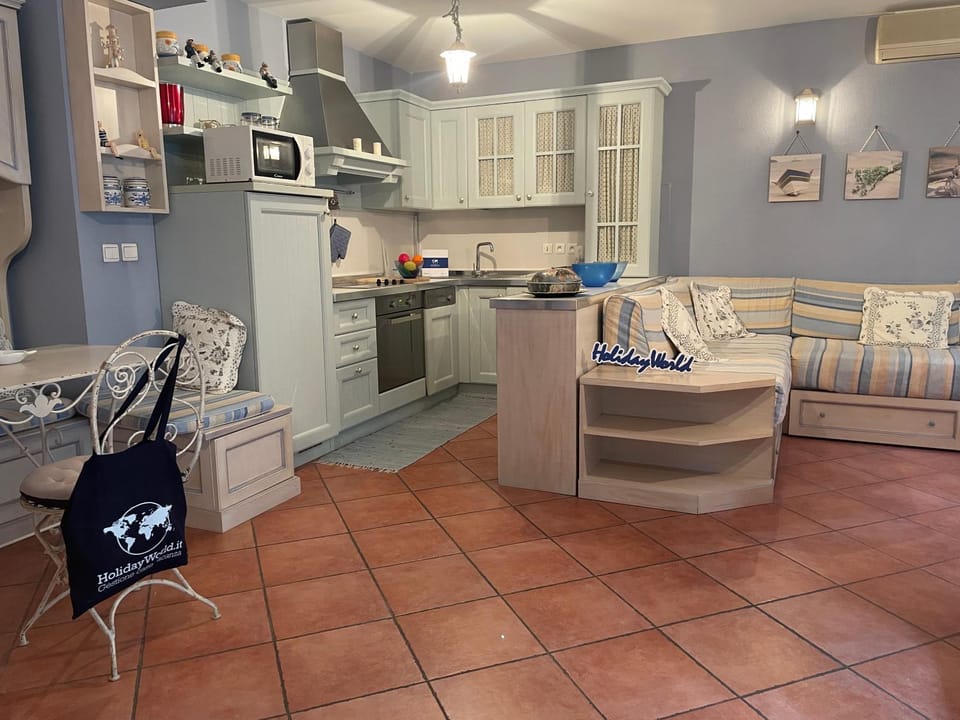 Kitchen or kitchenette, Living room, Dining area, stove