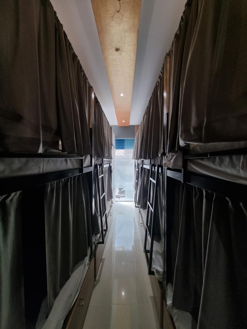 The Plaza Dormitory Hostel in Mumbai