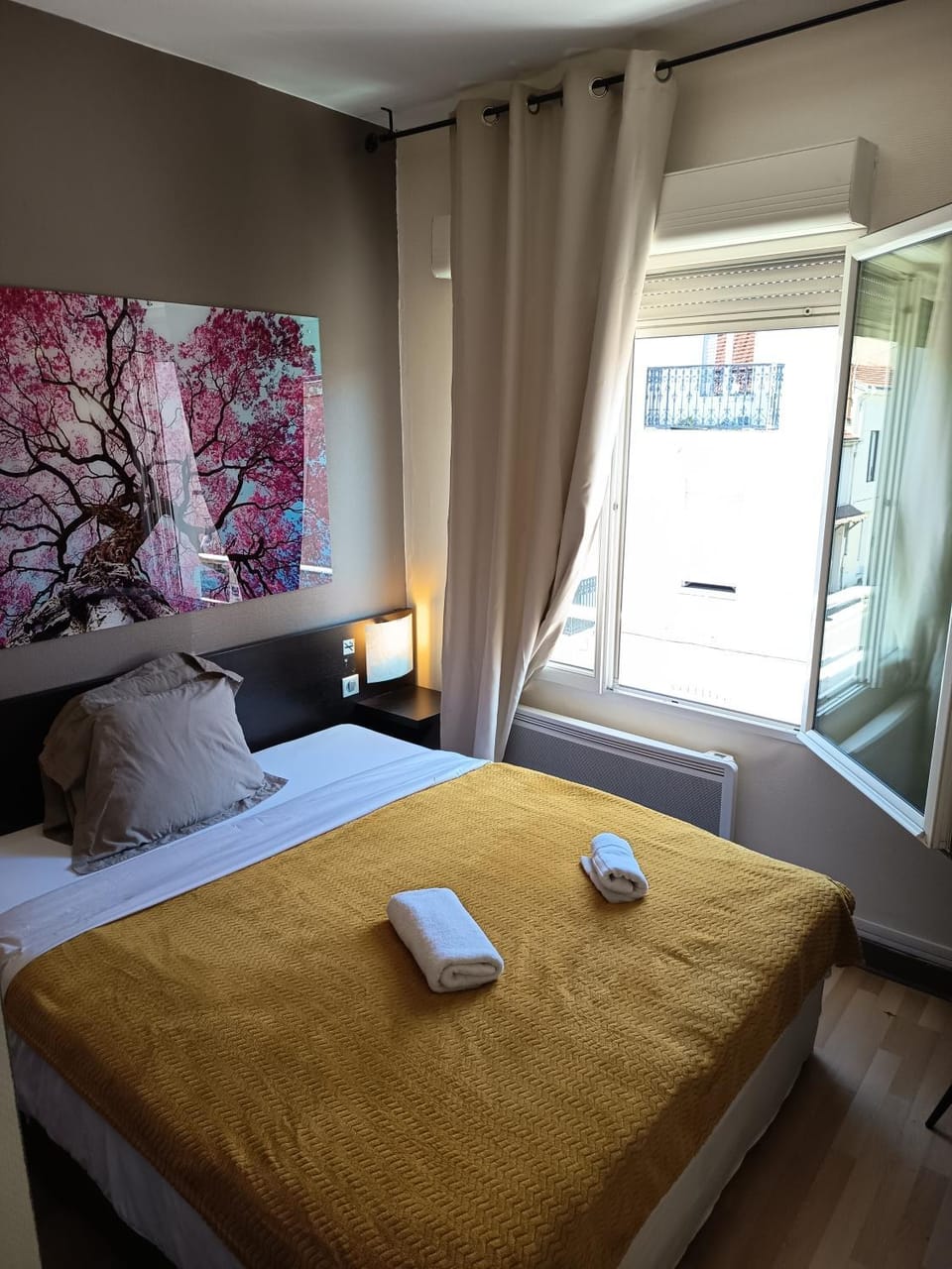 Hôtel De La Gare Périgueux Hotel in Nouvelle-Aquitaine