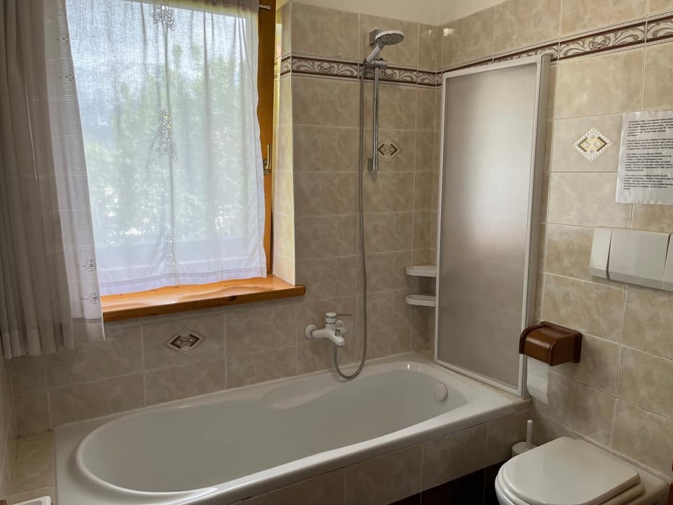 Shower, Bathroom, Bath, towels