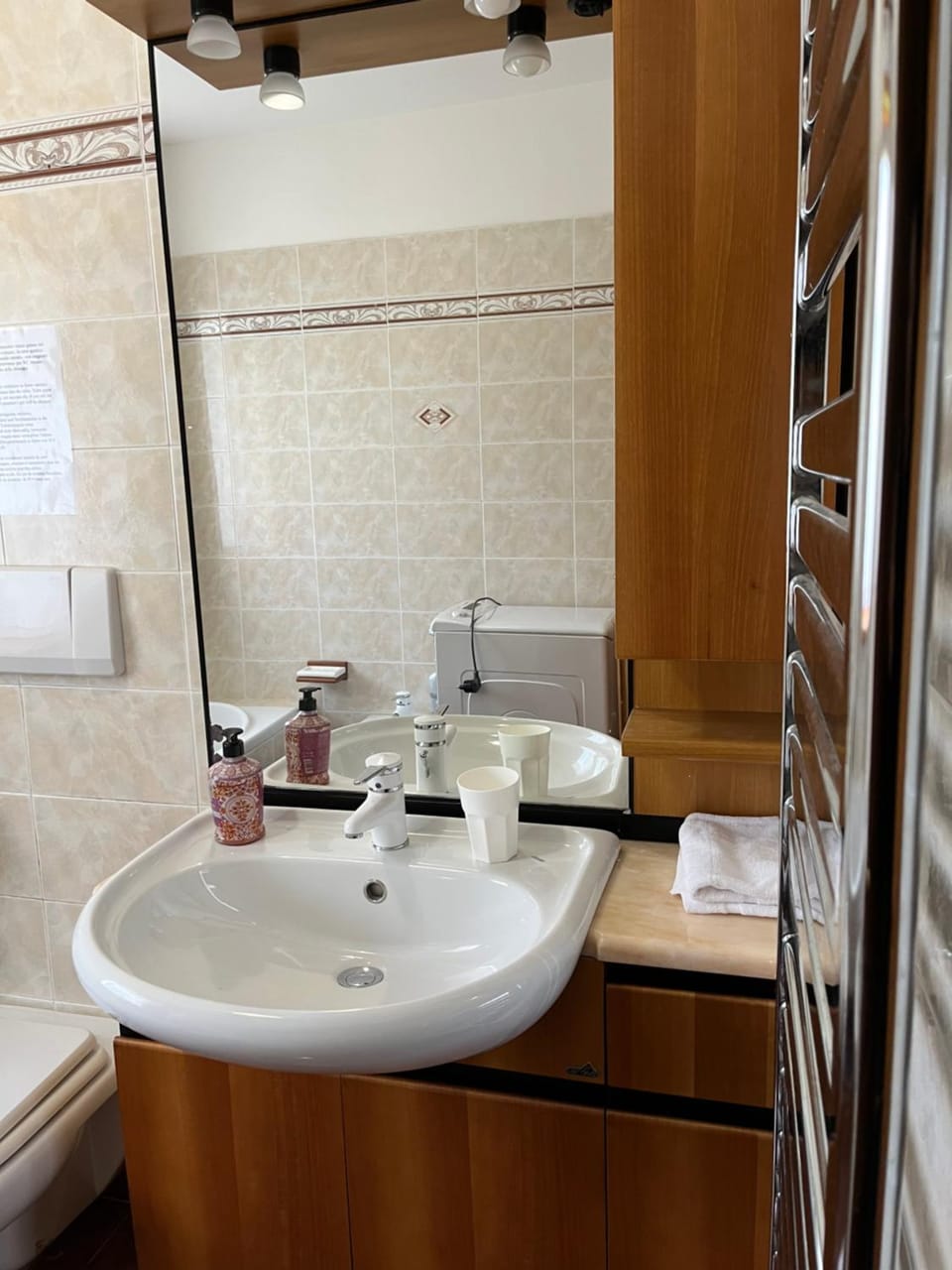 Bathroom, washing machine