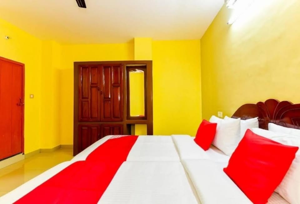 Bed, Photo of the whole room, Bedroom, wardrobe