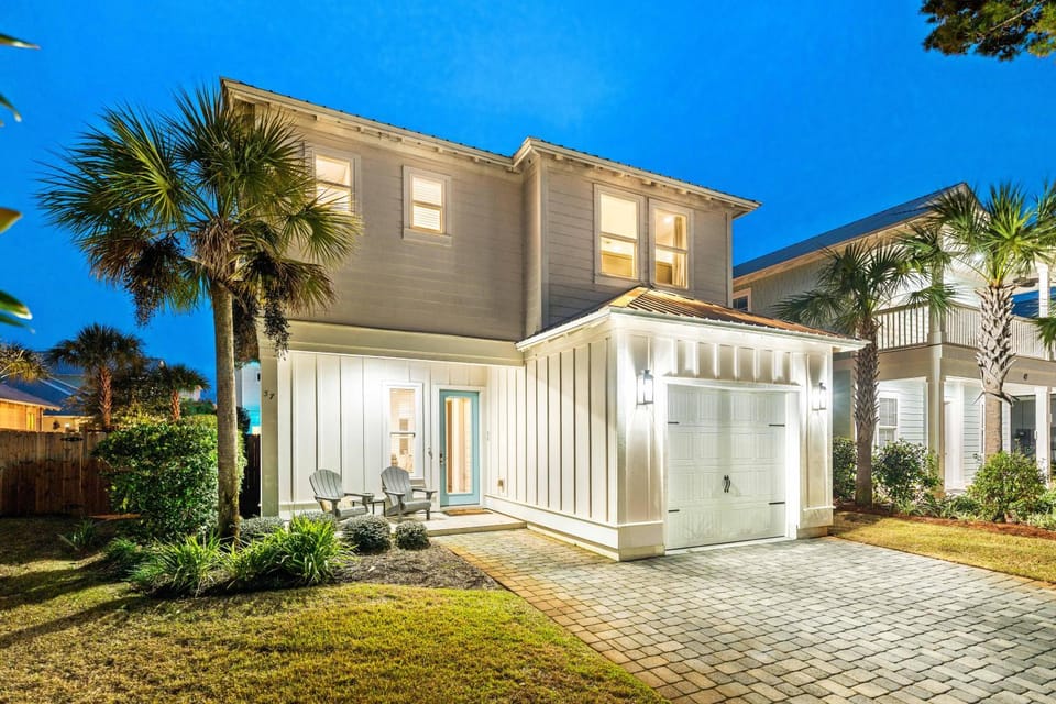 Salty Waves-Villas of Frangista-Pool and Beach Access House in Miramar Beach