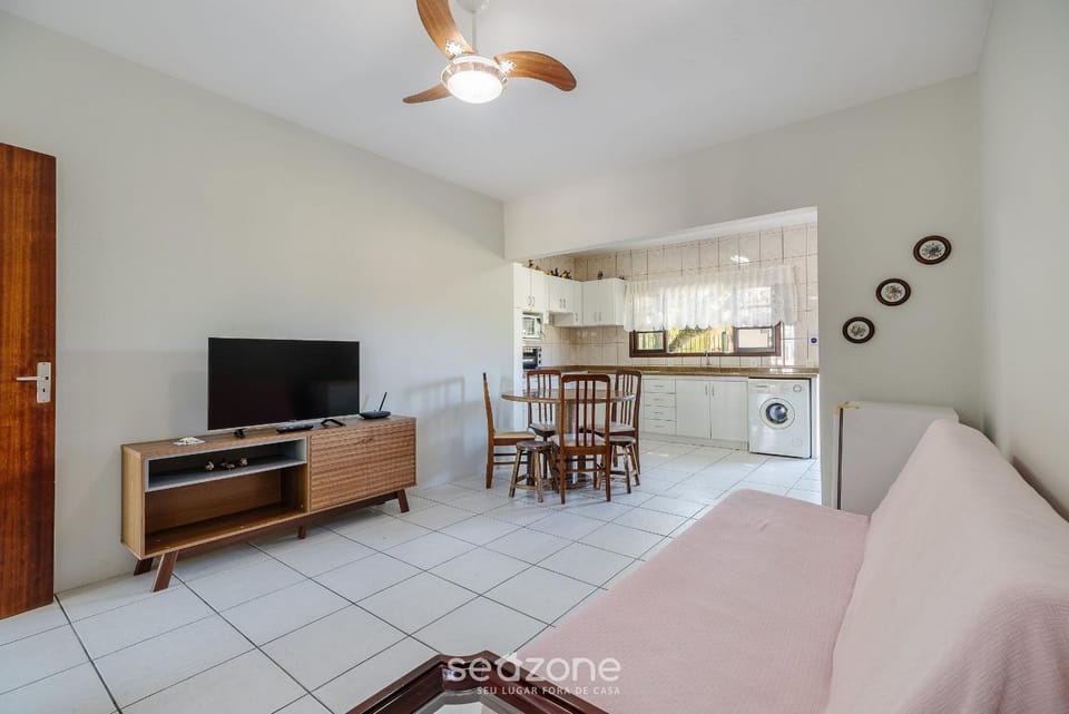 TV and multimedia, Living room, Dining area